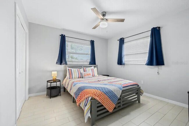 Building Photo - 2532 Constitution Blvd