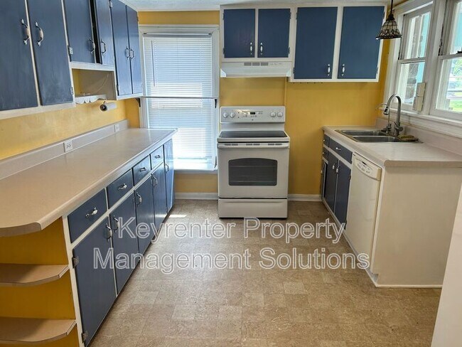 Building Photo - 3922 Churchville Ave