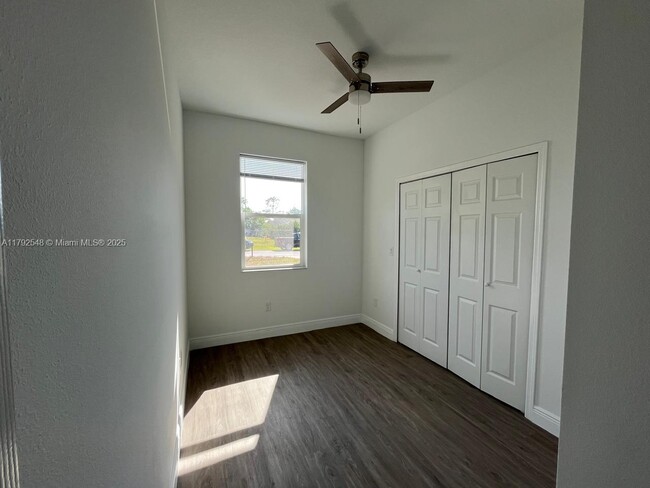 Building Photo - 514 Glade Ct