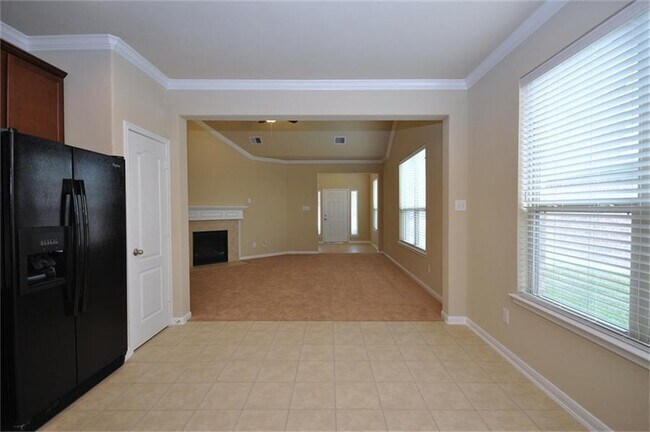 Building Photo - HOME WITH ALL THE UPGRADES! 4 BEDROOM 3 BATH