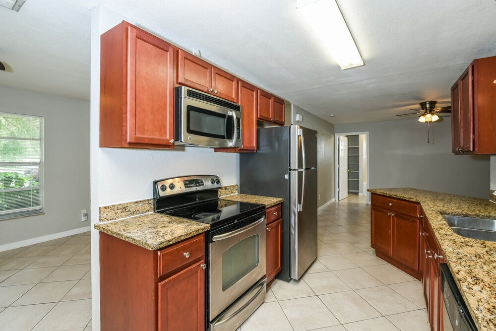 Building Photo - 631 Fernandina St NW
