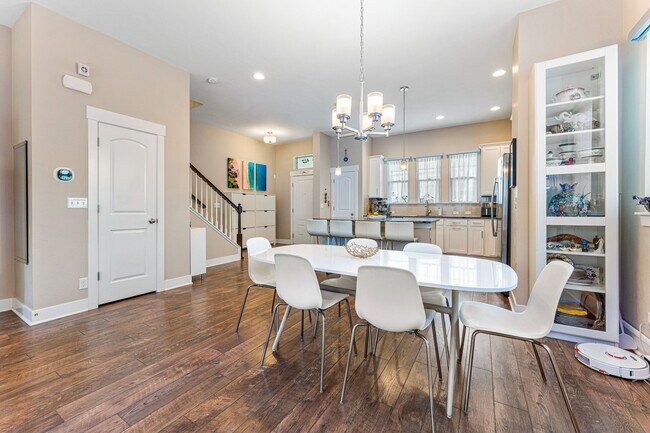 Building Photo - 9325 E 58th Dr