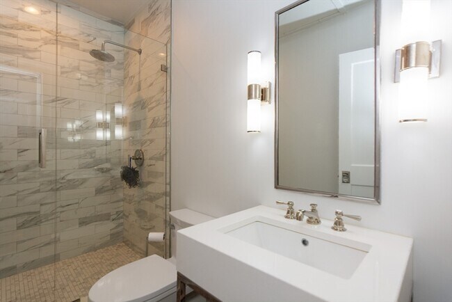 Building Photo - 288 Commonwealth Ave