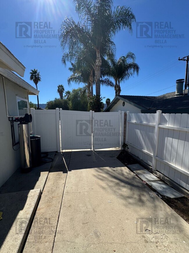 Building Photo - Charming, Updated, and Move-In Ready — A L...