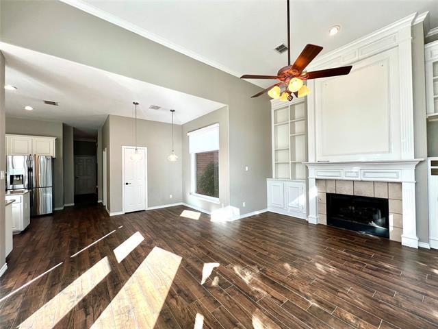 Building Photo - 615 Fallbrook Dr