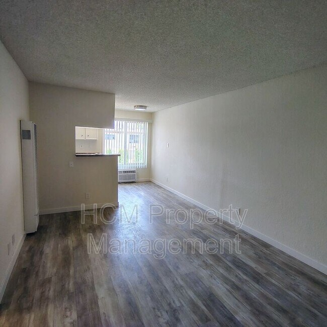 Building Photo - 11434 Calvert St