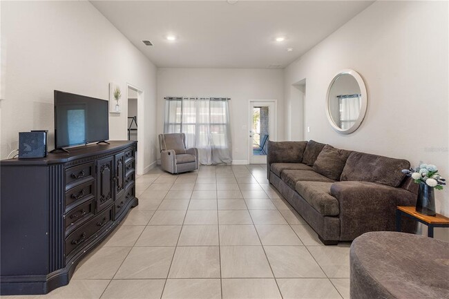 Building Photo - 135 Krenson Bay Loop