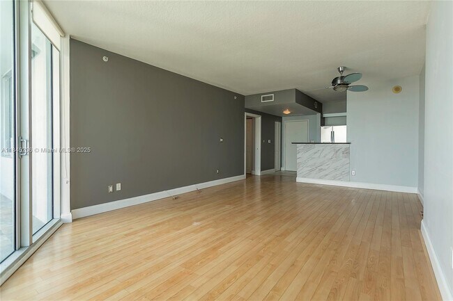 Building Photo - 325 S Biscayne Blvd