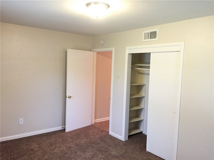 Building Photo - 707 Jack St