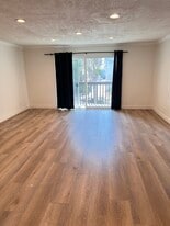 Building Photo - 730 N Eucalyptus Ave