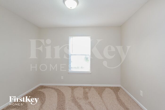 Building Photo - 10605 Glenayr Dr