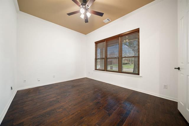 Building Photo - 15801 Waterview Dr