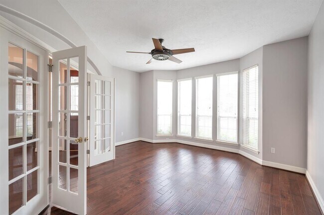 Building Photo - 3319 Viking Landing Ct