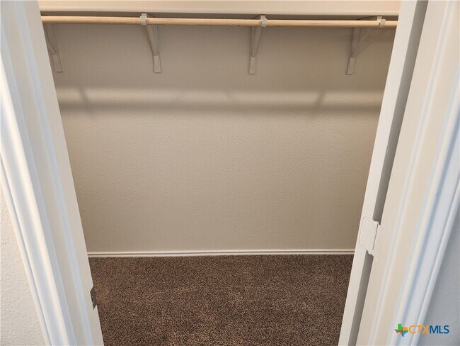 Building Photo - 8940 Ranger Smt Rd