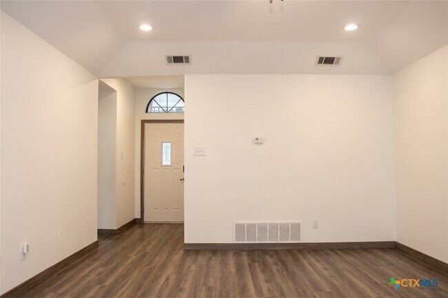 Building Photo - 615 Atkinson Ave