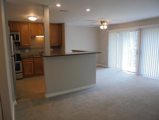 Building Photo - 4730 Calvert Dr