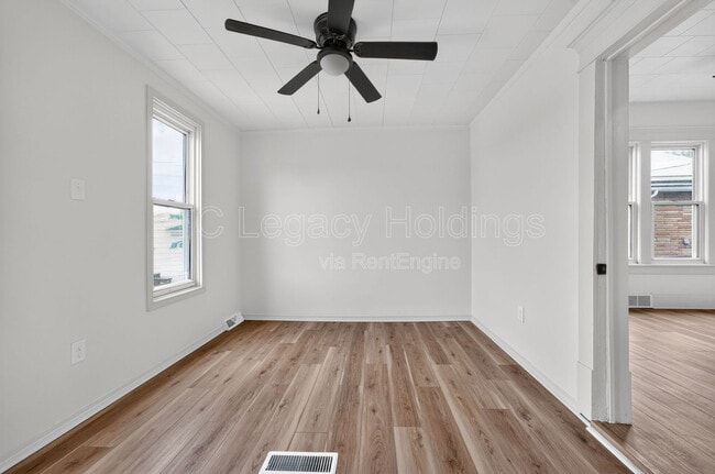 Building Photo - 1409 Hamill Ave