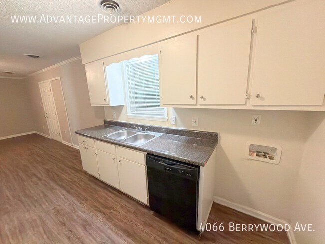 Building Photo - 4066 Berrywood Ave