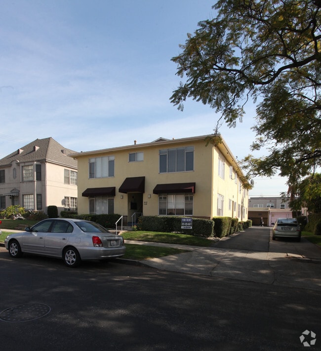 Building Photo - 1660-1662 Rodney Dr