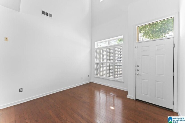 Building Photo - 2020 5th Ave S