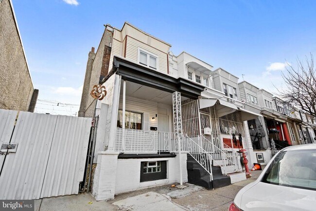 Building Photo - 958 E Russell St