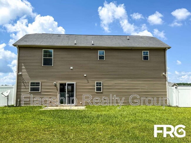 Building Photo - 1217 Teakwood Dr