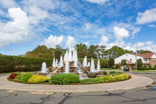 Building Photo - Farmingdale Villas 55+