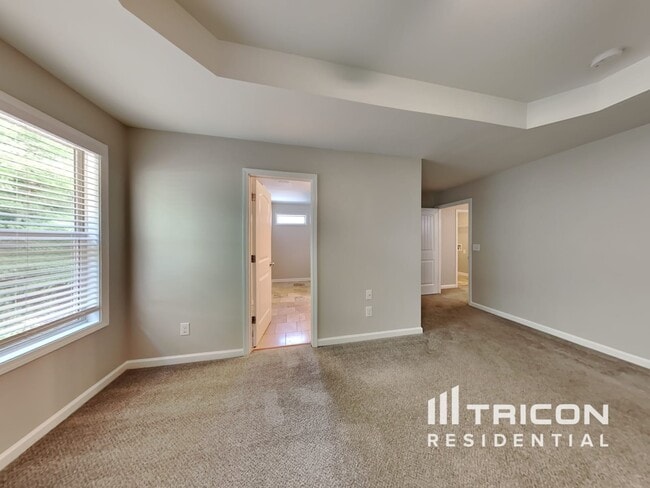 Building Photo - 127 Bethany Manor Dr
