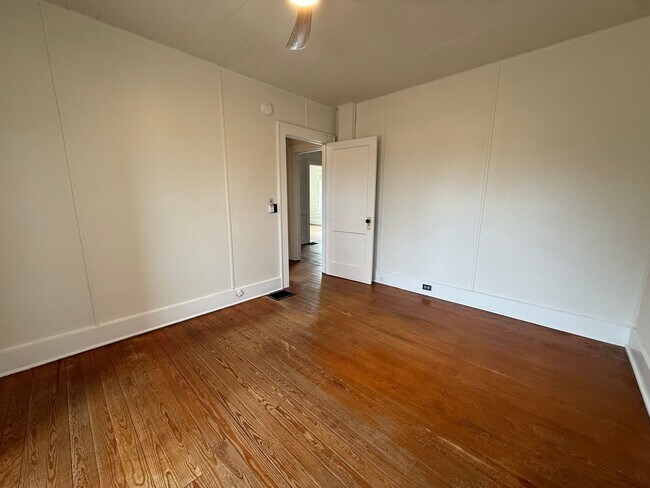 Building Photo - 4676 Sevierville Rd