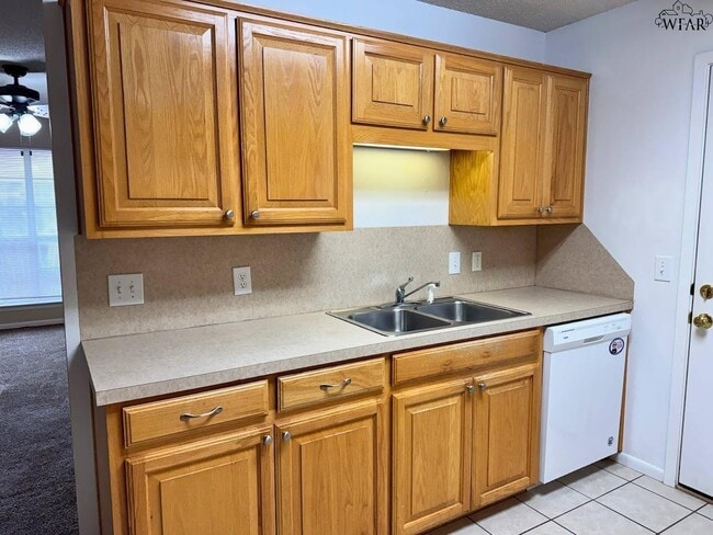 Building Photo - 5426 Ricci St