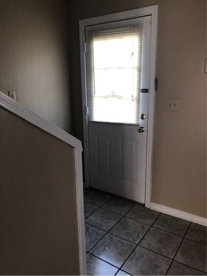 Building Photo - 1818 Stafford Cove