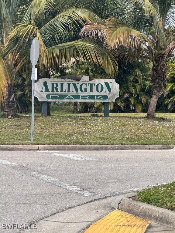 Building Photo - 10111 Sandy Hollow Ln