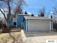 Building Photo - Beautiful Home with Great Back Yard!