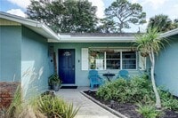 Building Photo - 905 SE Flamingo Ave