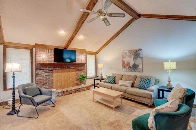 Building Photo - 8109 Johnstown Ct