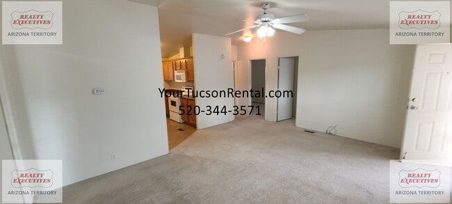 Building Photo - Irvington & Country Club area - 3 beds & 2 baths