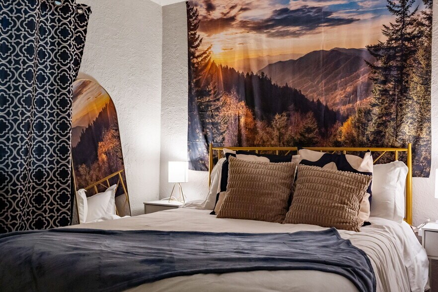 Building Photo - 140 4th St