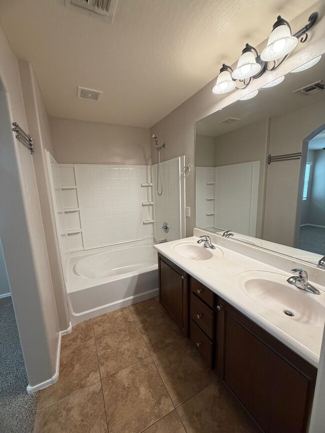 Building Photo - Community pool and a low maintenance yard