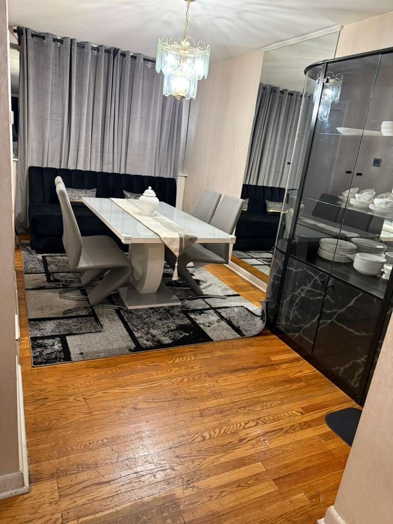 Building Photo - 114 E Colonial St