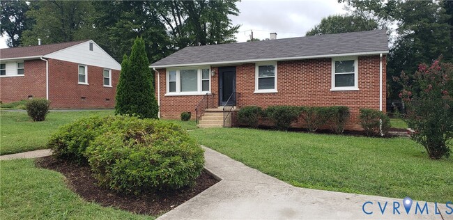 Primary Photo - 2318 Leah Rd