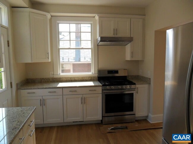 Building Photo - 1411 Gordon Ave