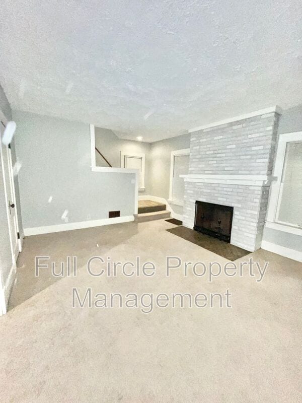 Building Photo - 2577 Ida St