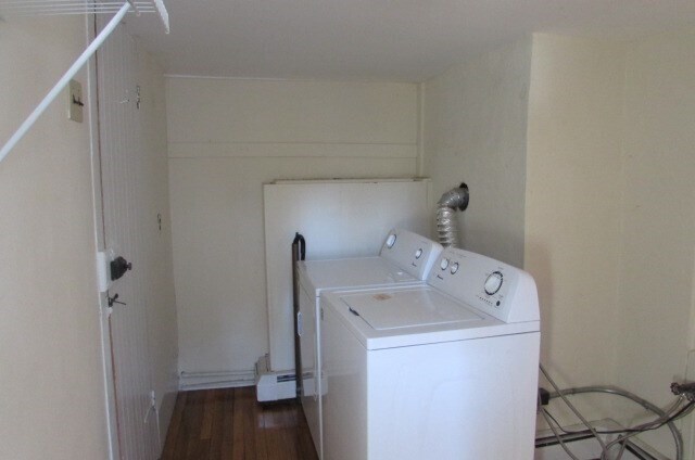 Building Photo - 316 Main St