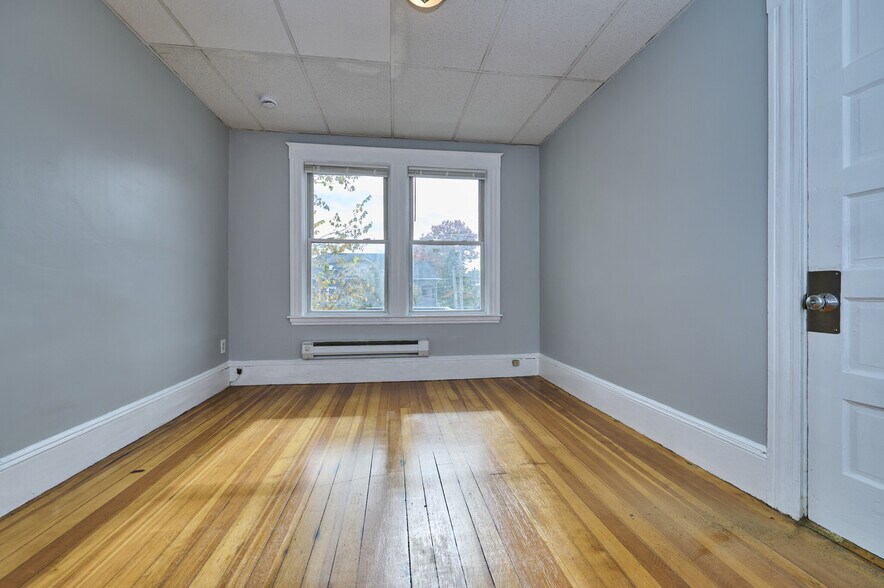 Building Photo - 39 Salem St