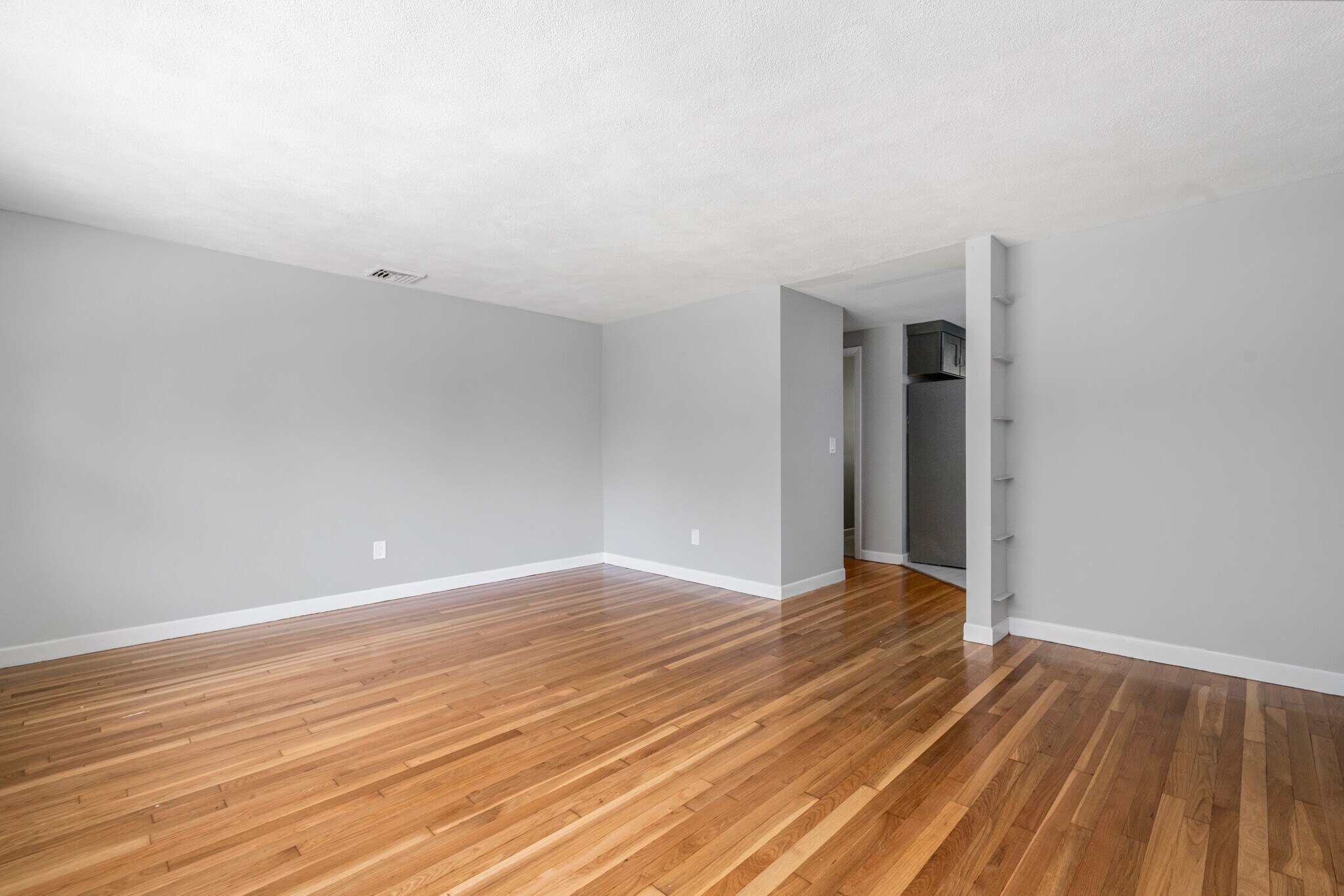 Building Photo - 40 W Wrentham Rd