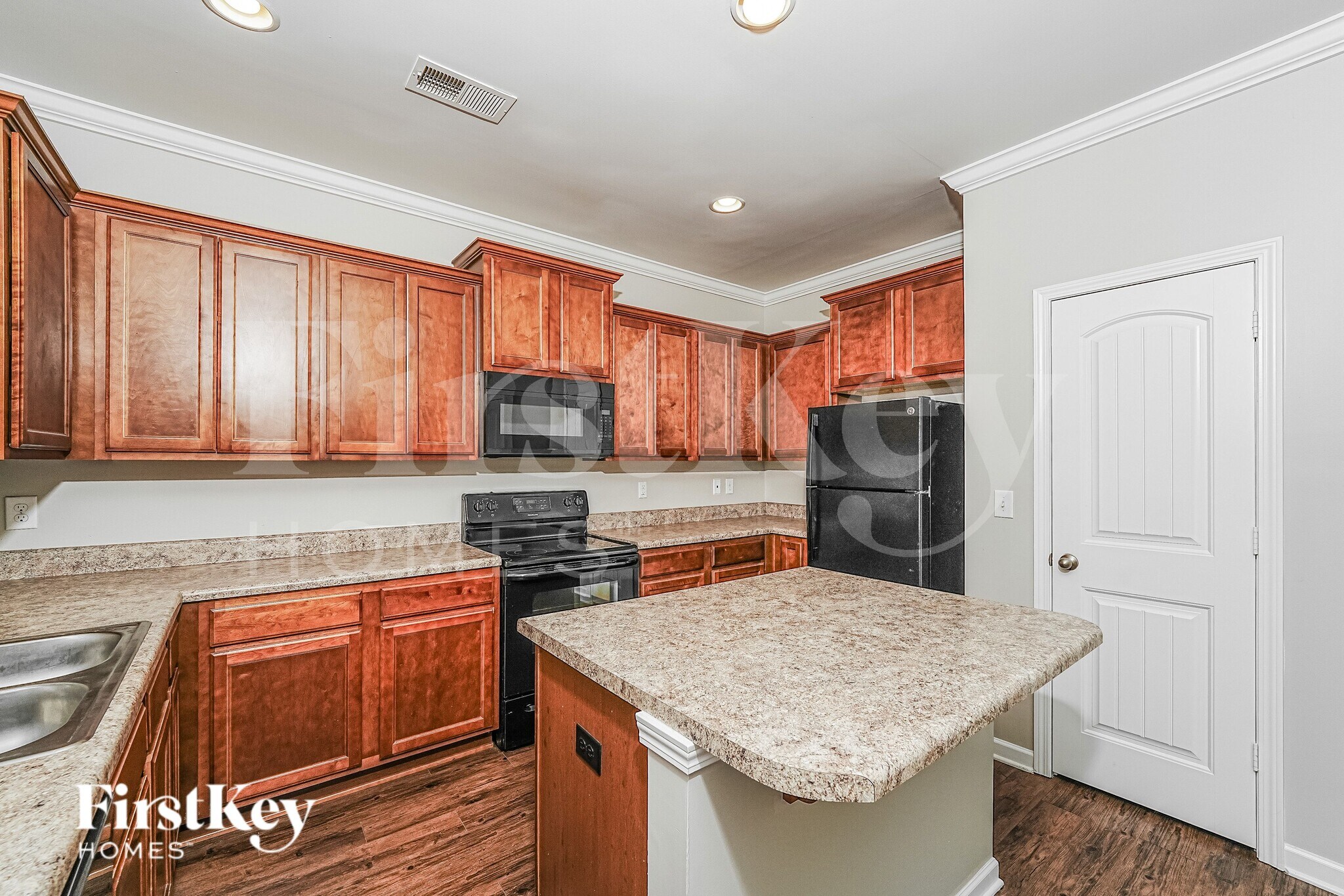 Building Photo - 5069 Bella Ct