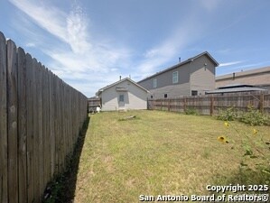 Building Photo - 8132 Nube Medina