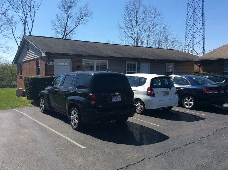Building Photo - 1016 Arrowhead Dr