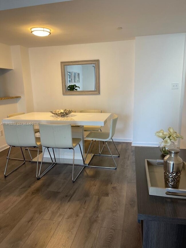 Building Photo - 770 Claughton Island Dr