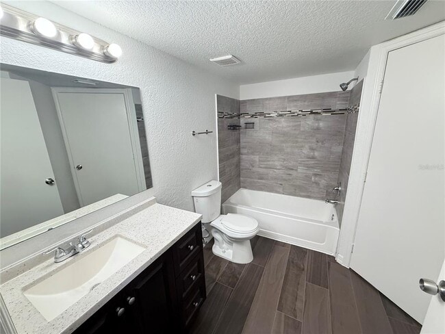 Building Photo - 4105 Tropical Isle Blvd